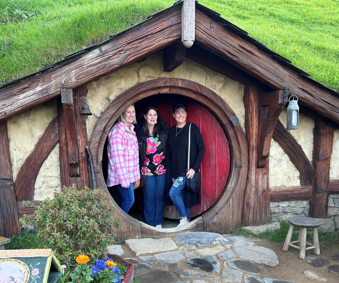 Hobbiton 1 1140 x 950 Hobbiton 1 1140 x 950